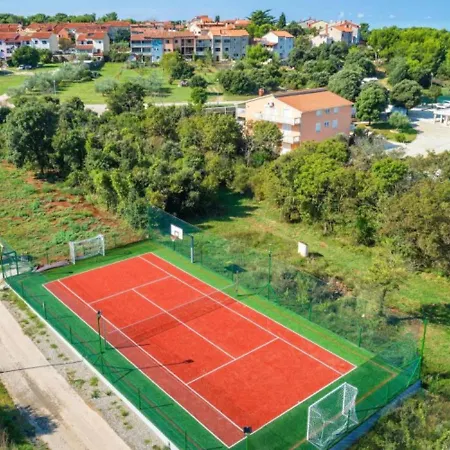 Apartment Attractive In Near Fratarski Otok Island Banjole