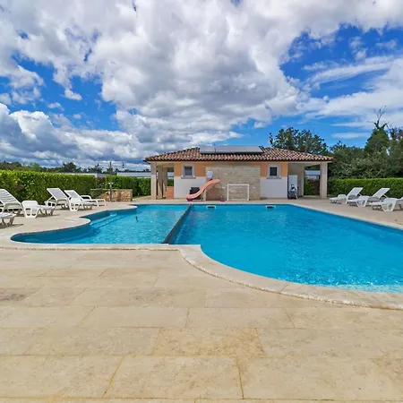 Attractive In Near Fratarski Otok Island Apartment Banjole
