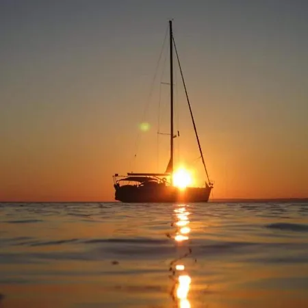 Attractive In Near Fratarski Otok Island