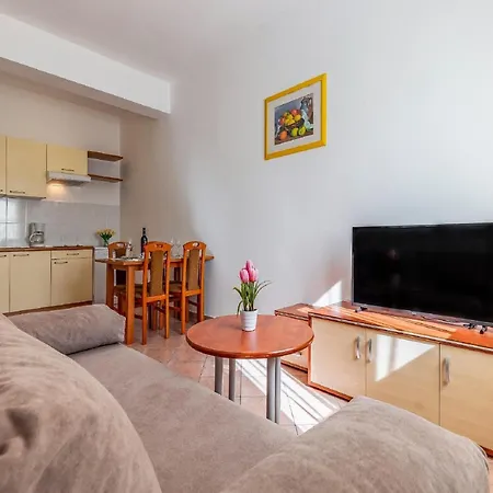 Cozy Pool Retreat アパート バニョレ